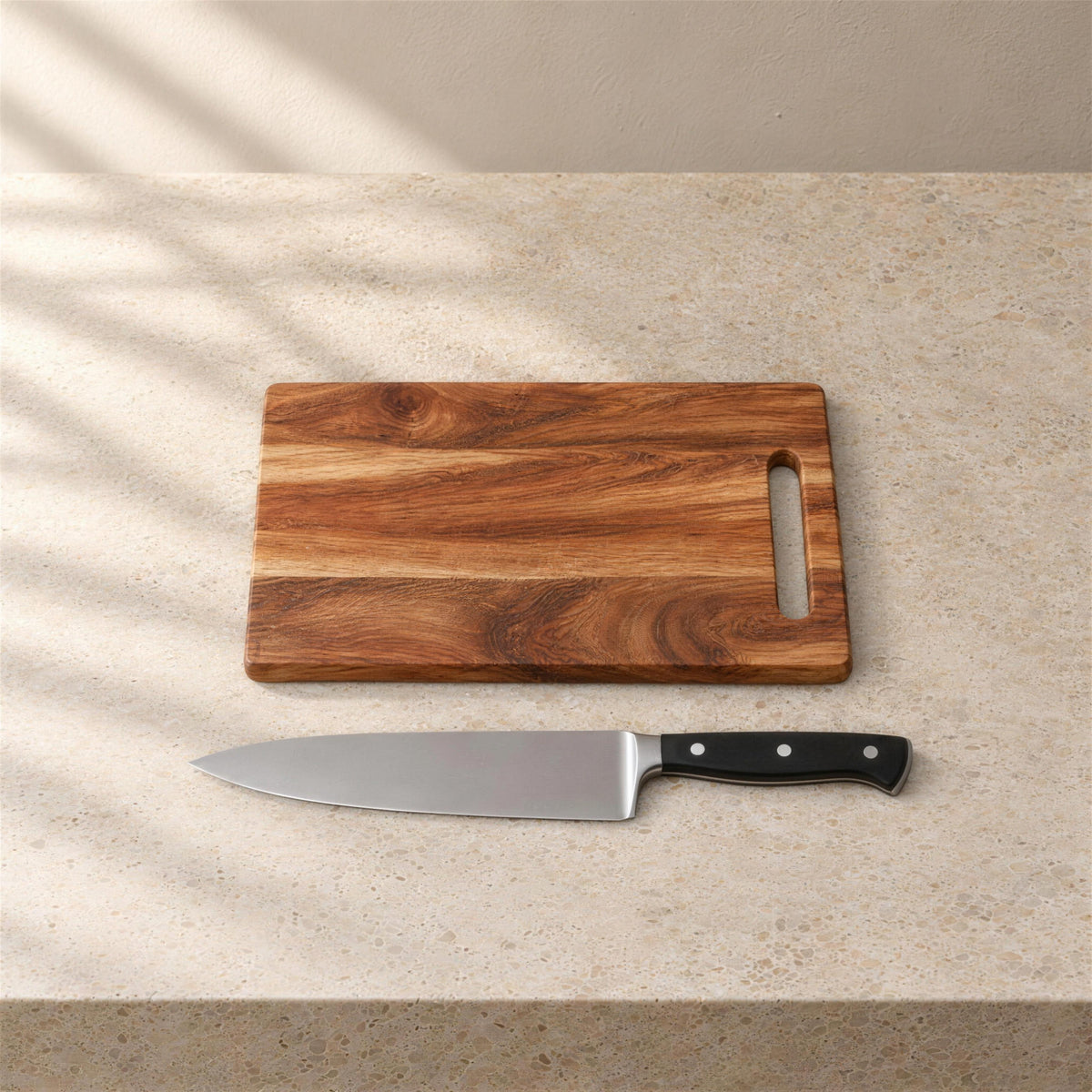 Small acacia cutting board, 11 x 7 in